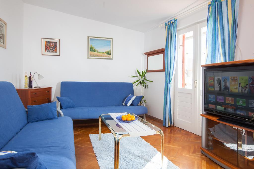 Apartments Teo Подгора Стая снимка